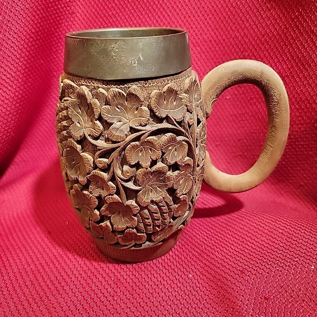HAND CARVED WOODEN STEIN Low Relief High Detail Ivy VINTAGE Beer Mug drinking