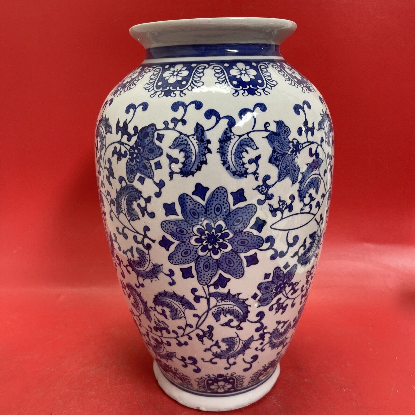 Chinese Asian Blue & White Porcelain Vase Flower Designs