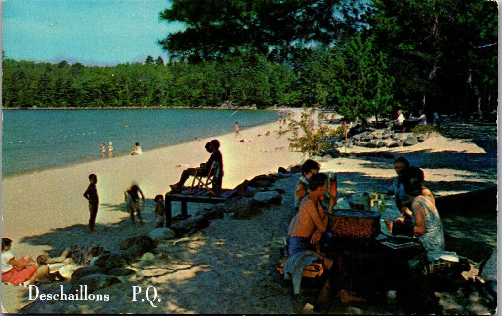 Vintage Beach View Postcard Beach goers Deschaillons P Q Quebec Canada 