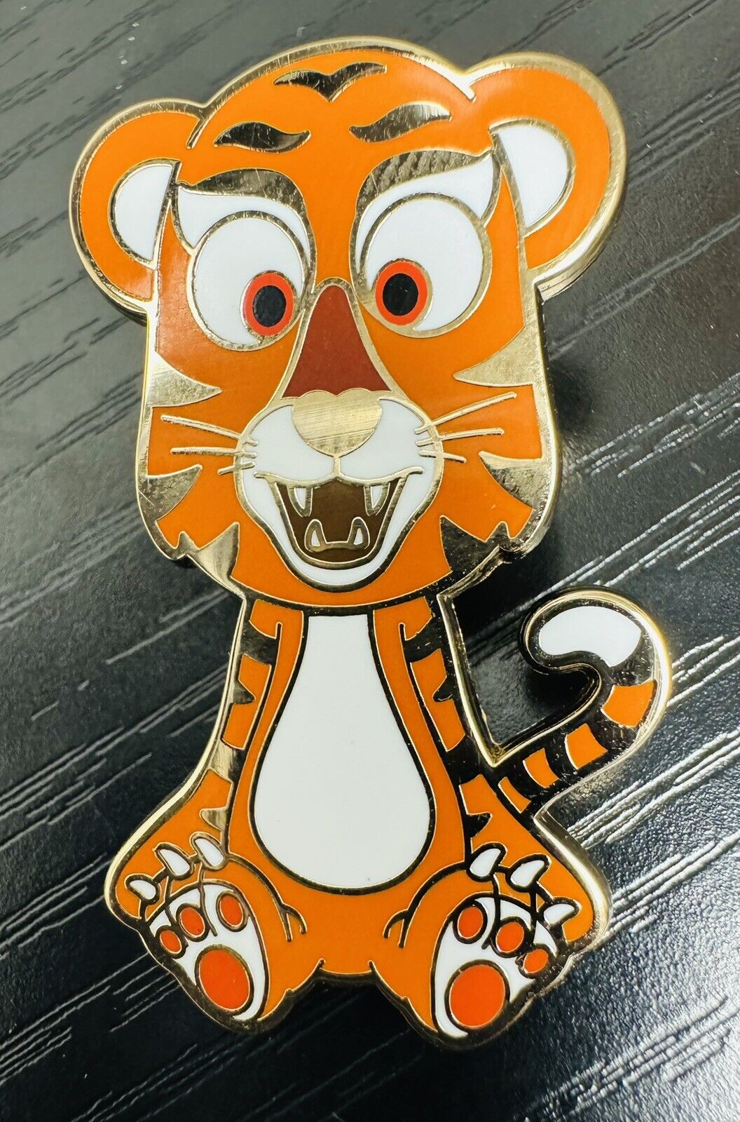 Tremendous Tiger | Veefriends Road To Veecon Core Pin | Limited Edition Of /399