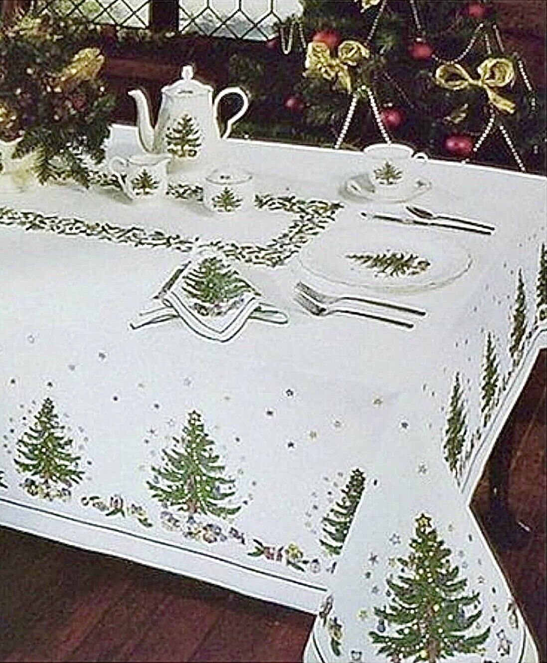 Vintage Nikko CHRISTMASTIME Tablecloth 64” X 88” (New OOP)