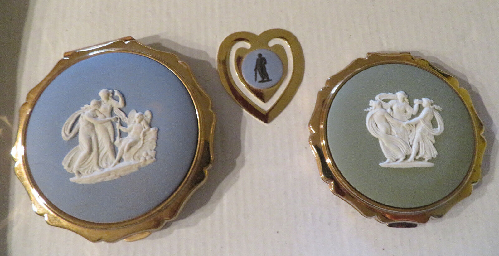 2 Wedgwood Stratton Cameo Compacts Mirrored Powder Case Green  & Blue Jasperware