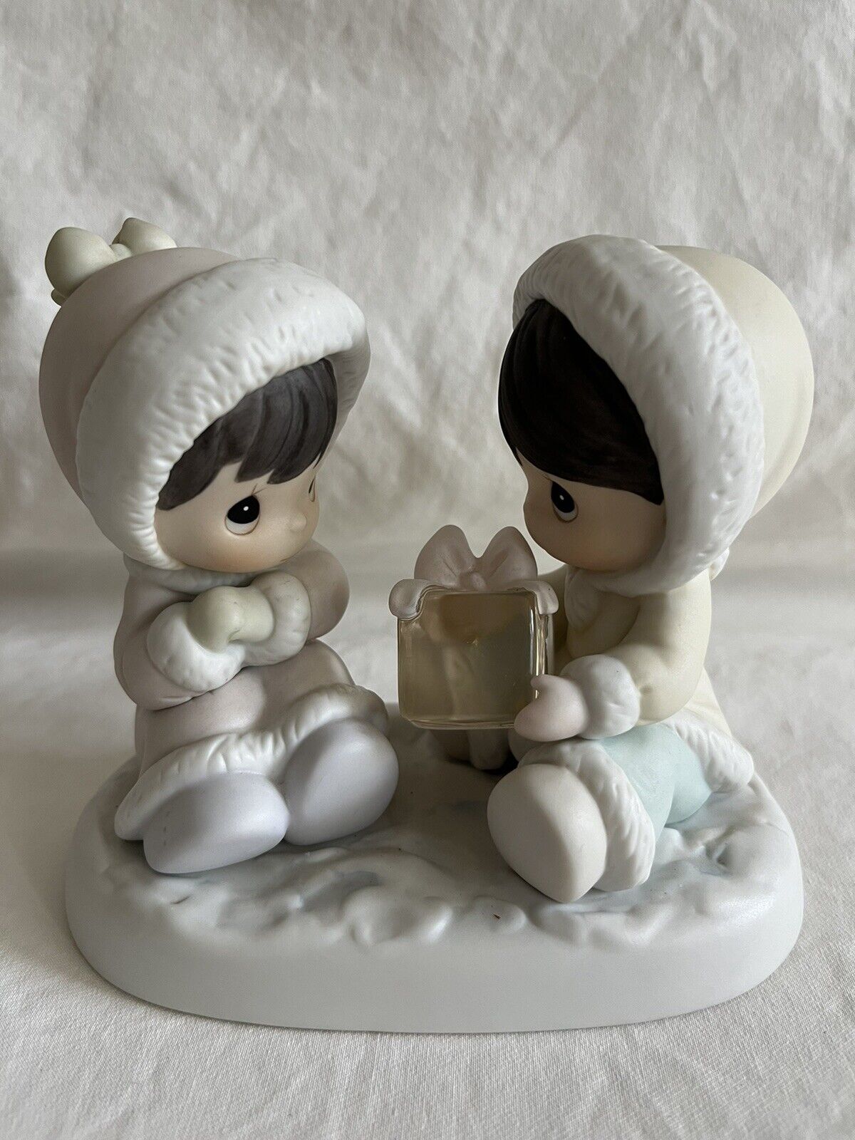 Previous Moments “I Only Have Ice For You” Figurine. Excellent Condition