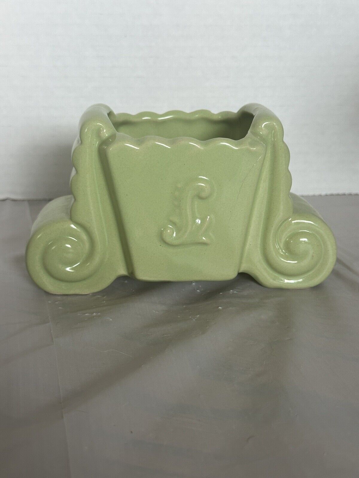 Jade Green Vintage Ceramic Scroll Planter Pot McCoy Cottage Country Plants Chic