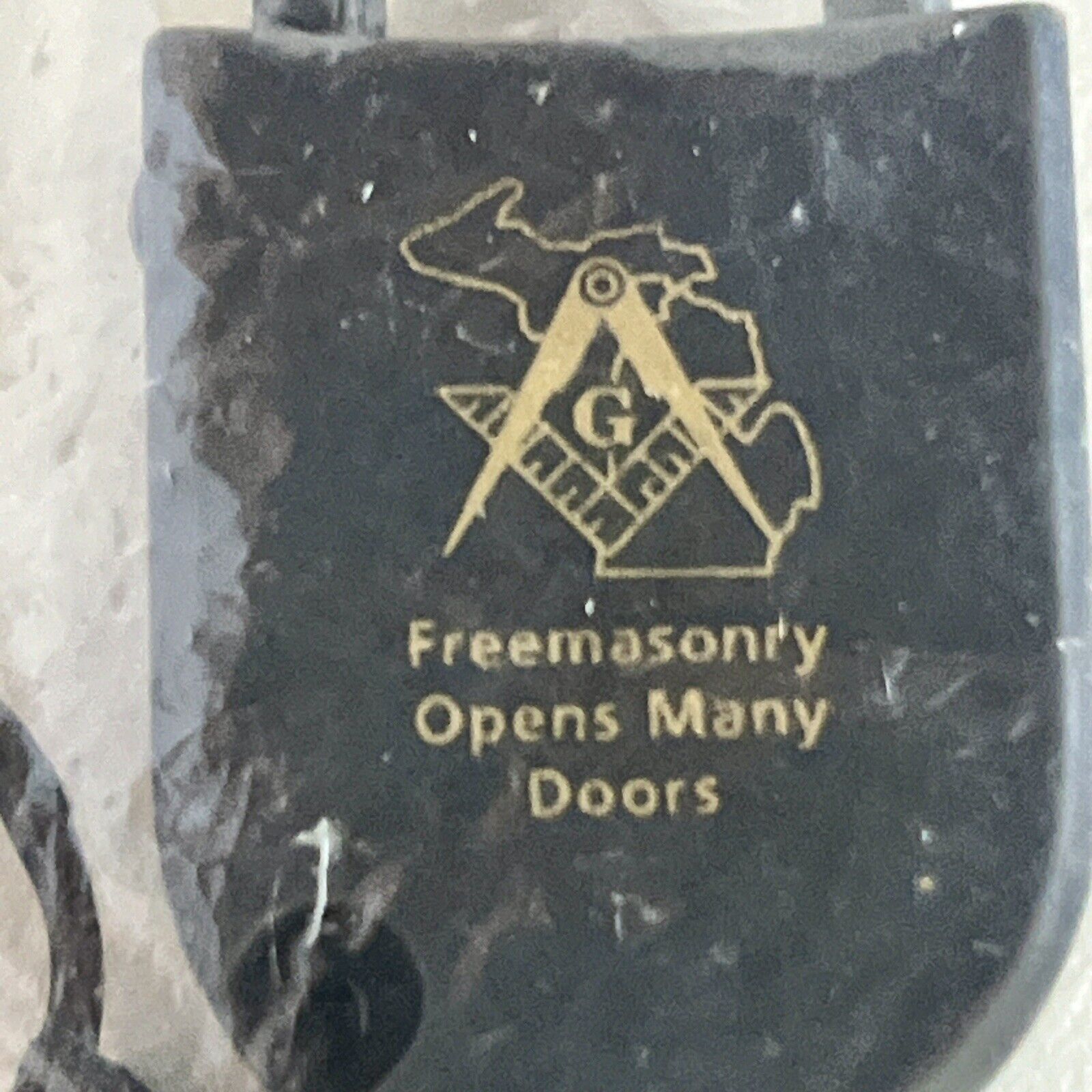 New Vintage Masonic Mason Free Mason Lock Keychain Sealed