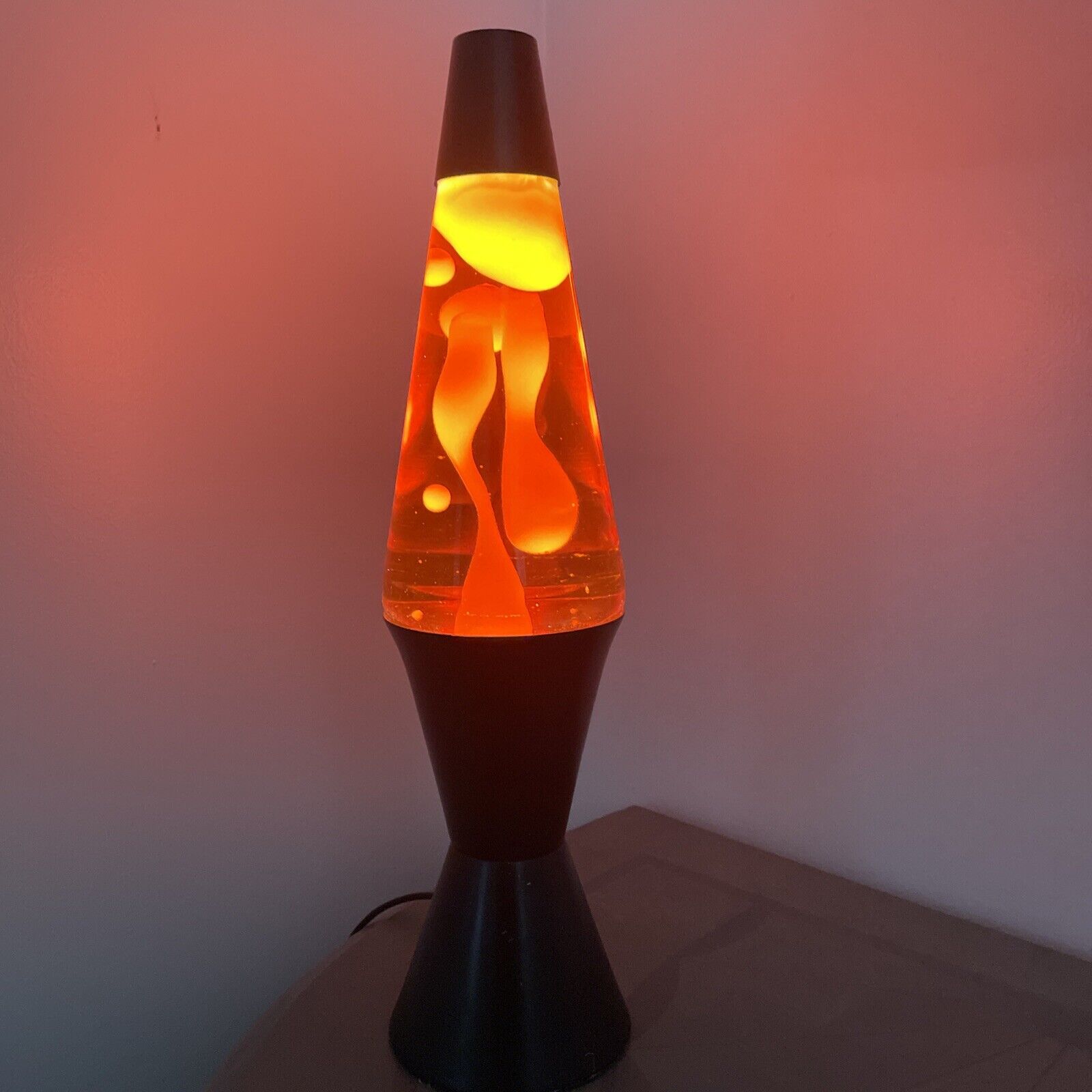 Rare Vintage 1997 Lava Lamp Lite 05 Calming Orange 16.5’’ TESTED - COMES W/ BULB