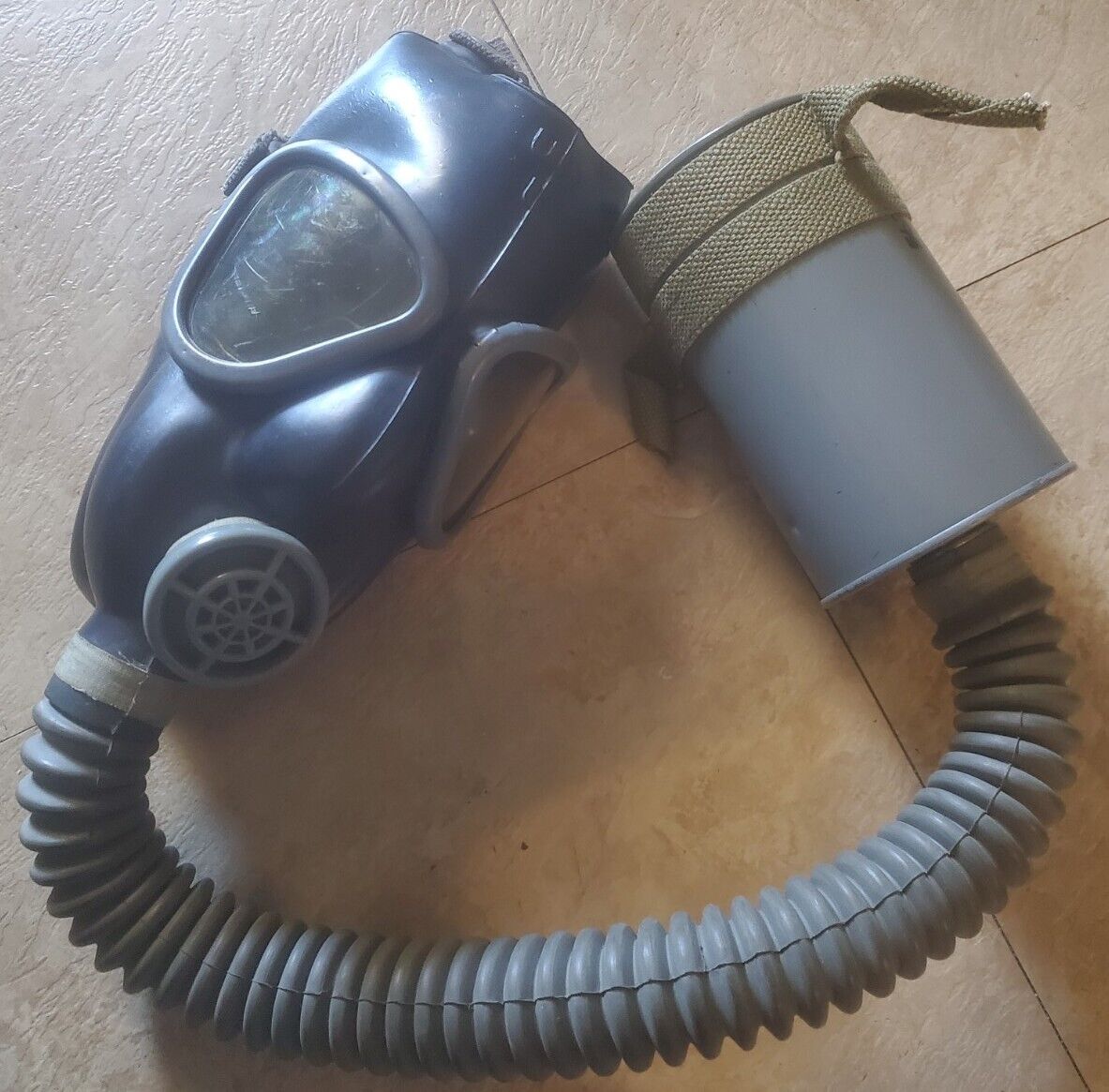WW2 US Lightweight Service Gas Mask Neoprene Rubber Goodyear 1944 Vintage 