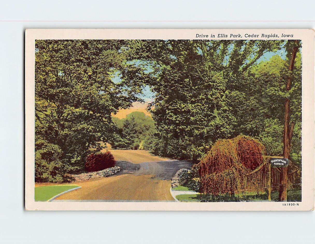 Postcard Drive in Ellis Park Cedar Rapids Iowa USA