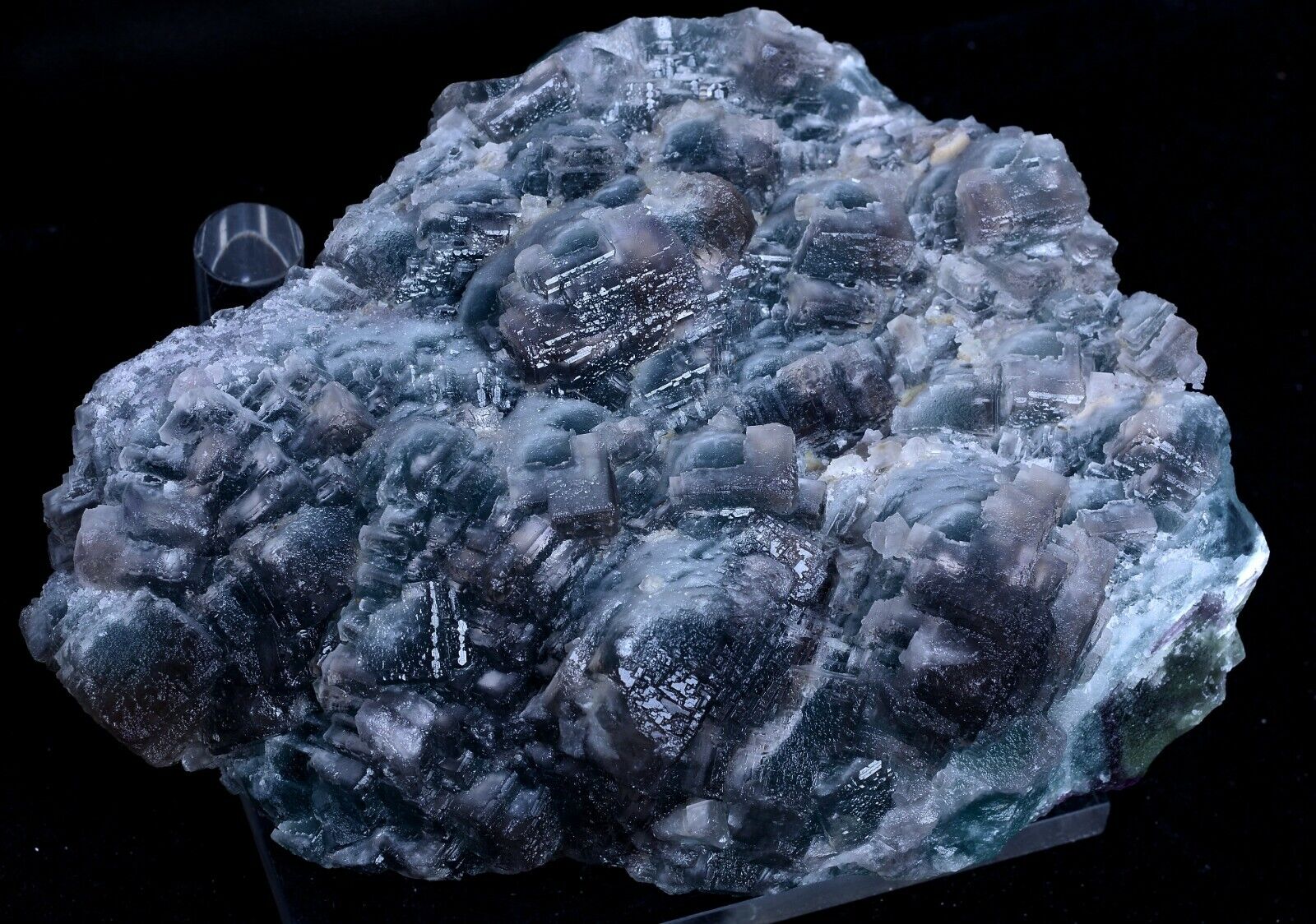 1109g Natural Complete Green Cube & Purple Fluorite Symbiotic Mineral  Specimen
