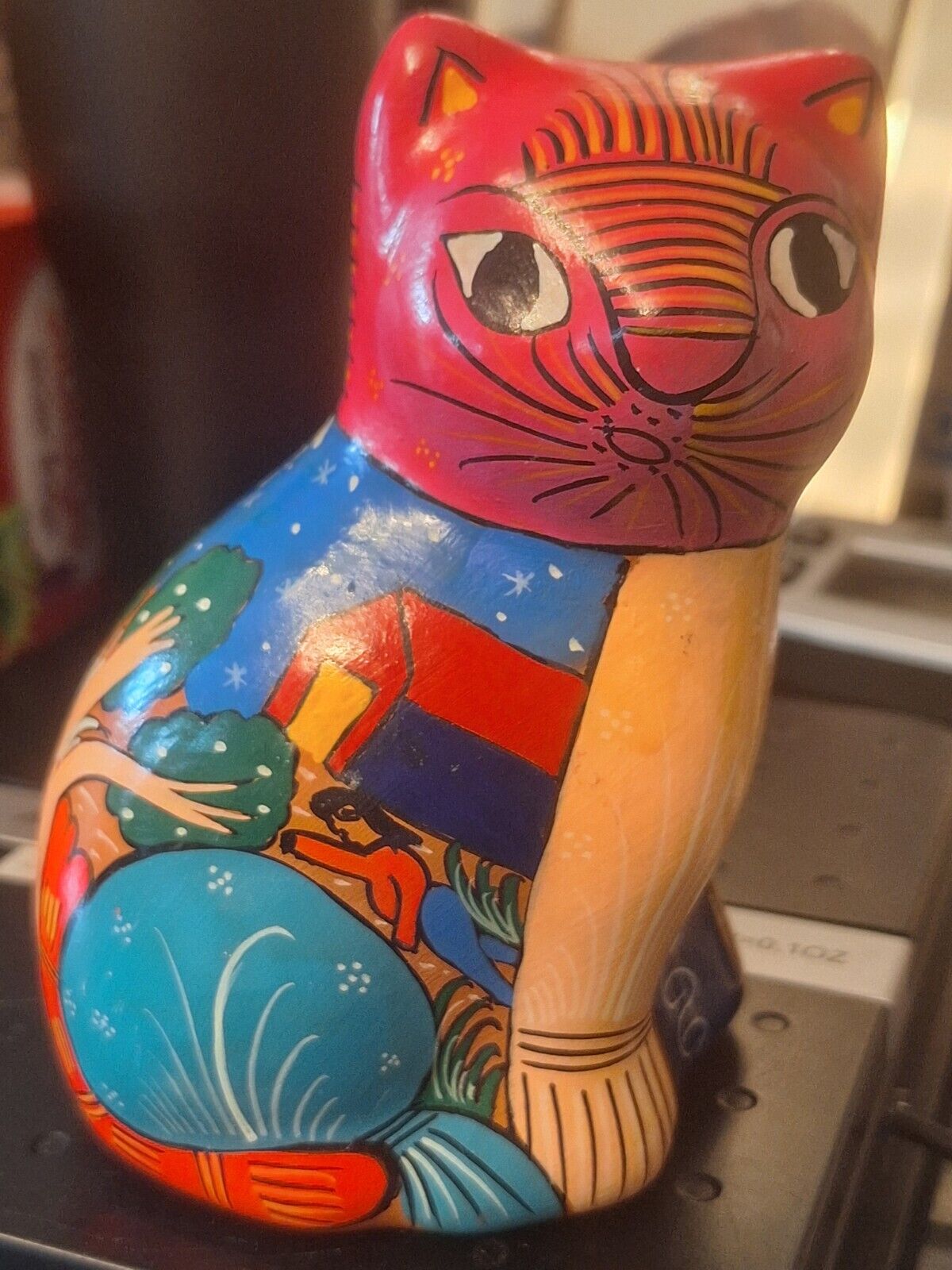 Mexican Talavera Folk Art Pottery painted Cat Figurine
