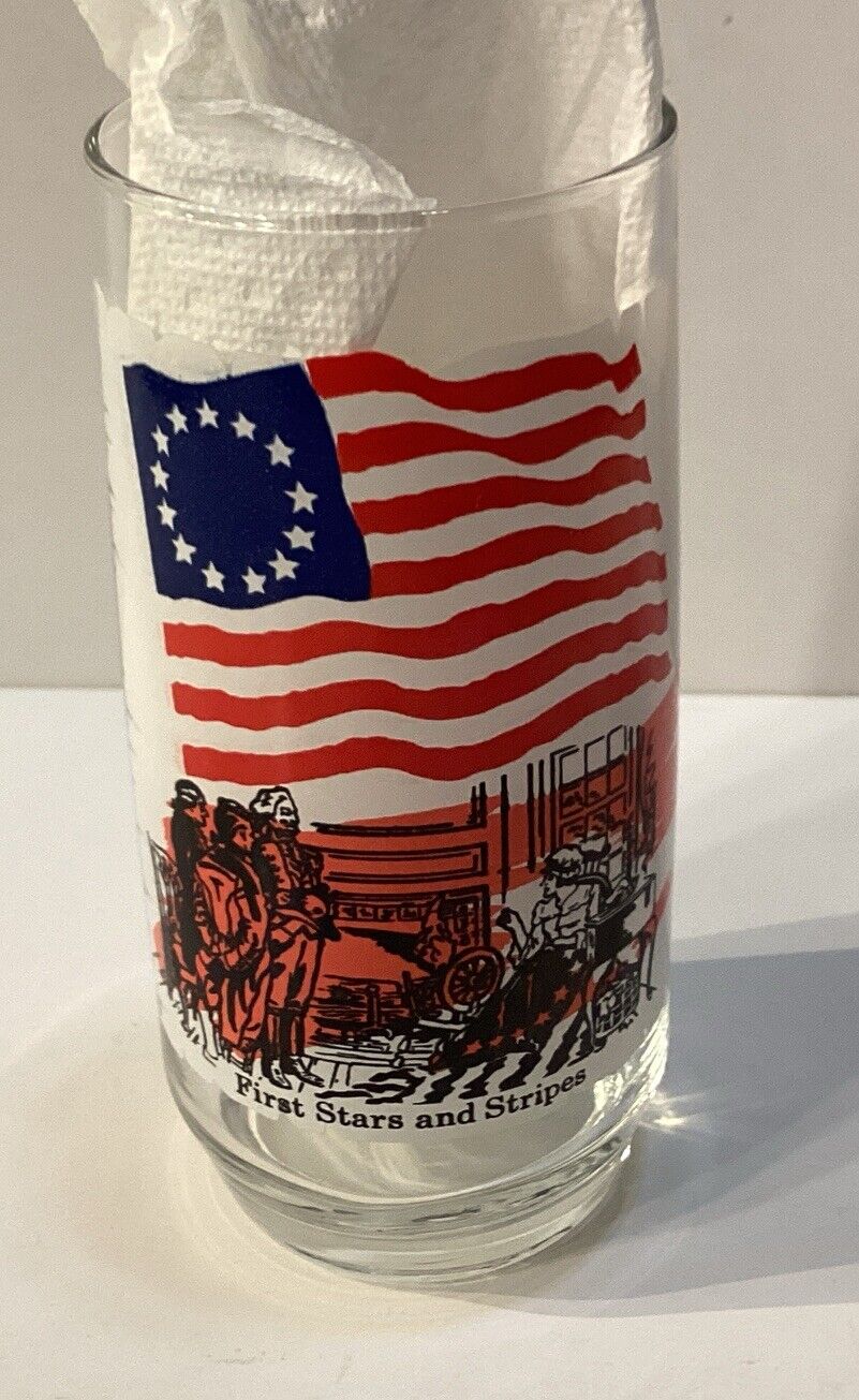 Vintage 1976 First Stars & Stripes America's Bicentennial Coca Cola Glass