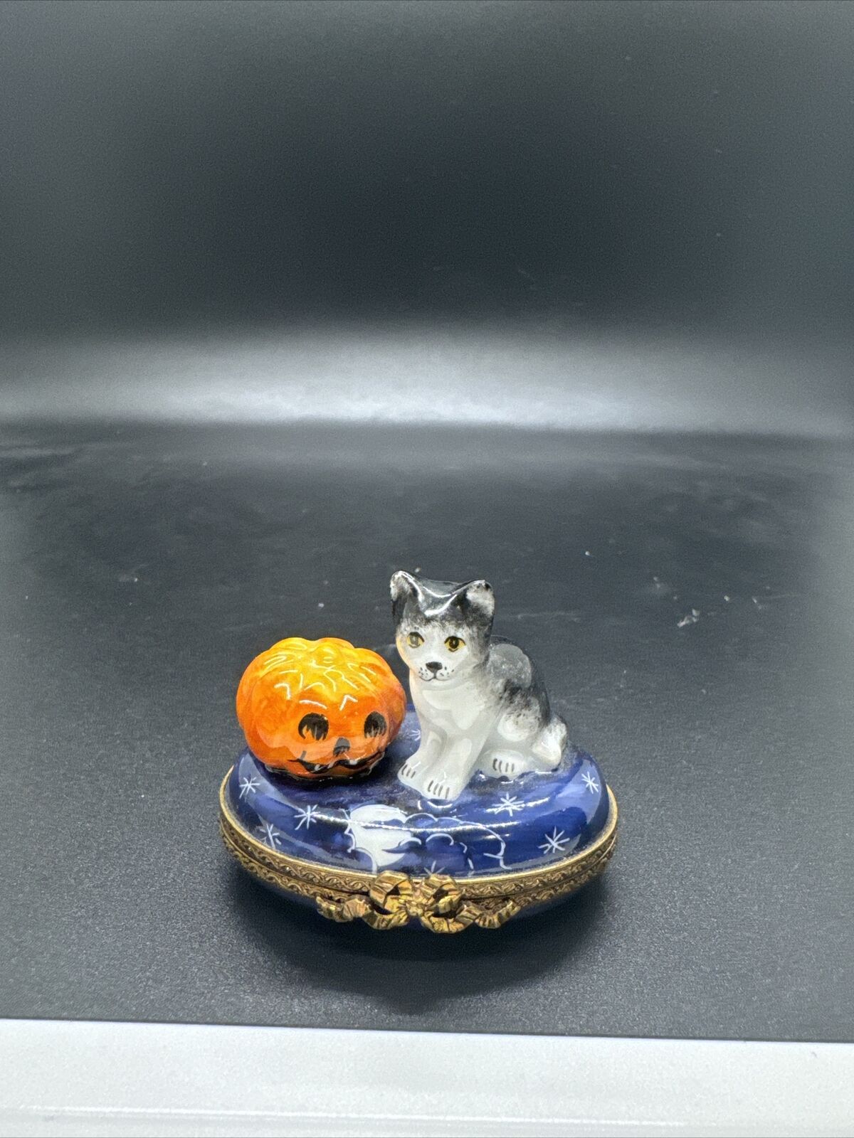 Limoges trinket box peint main Halloween Cat