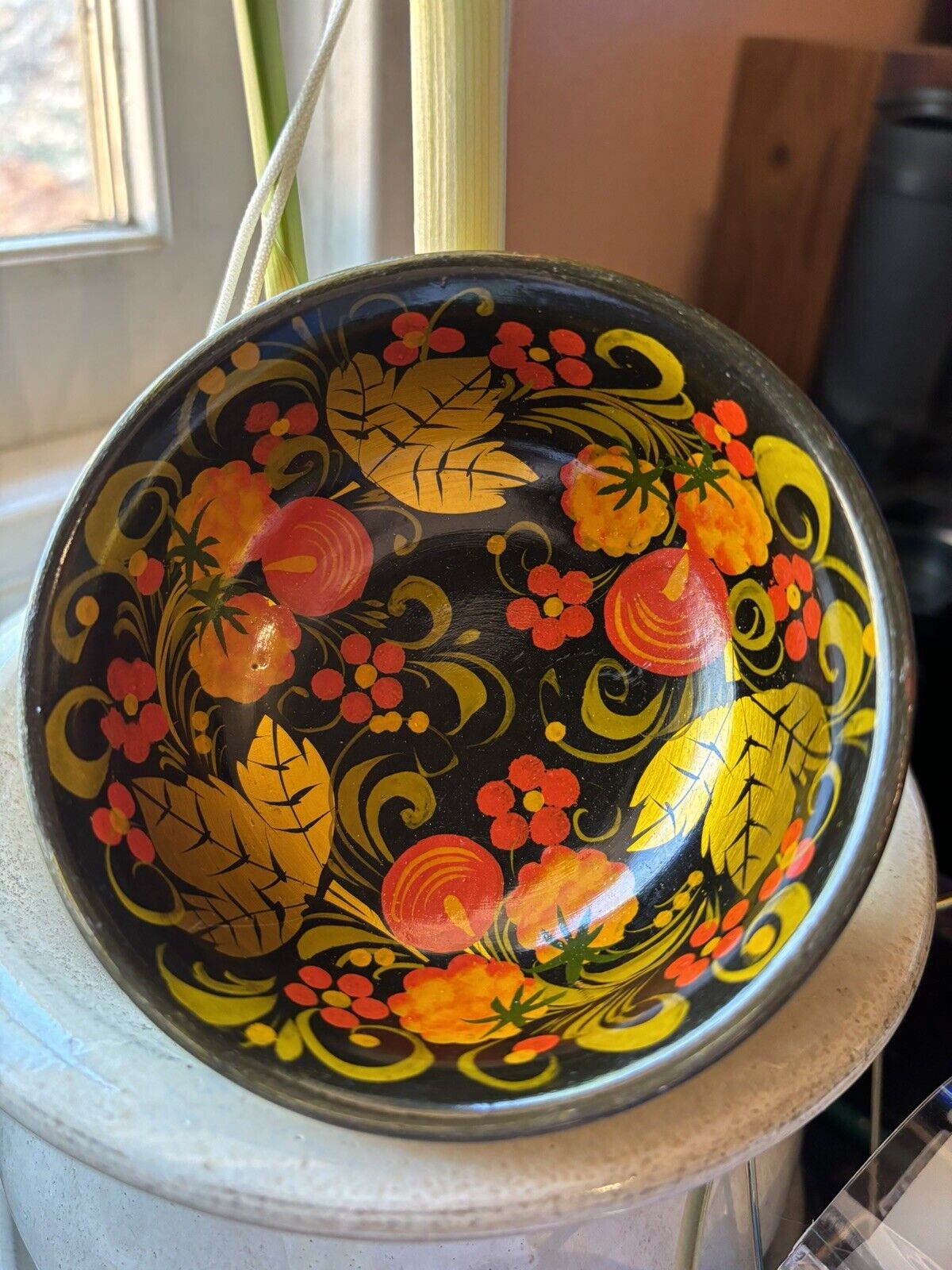 KHOKHLOMA Russian Wooden Hand Painted Bowl Floral Black Gold Red