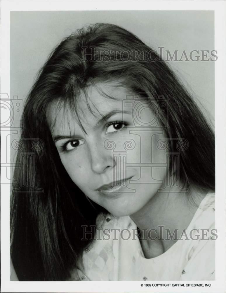 1989 Press Photo Actress Finola Hughes on \
