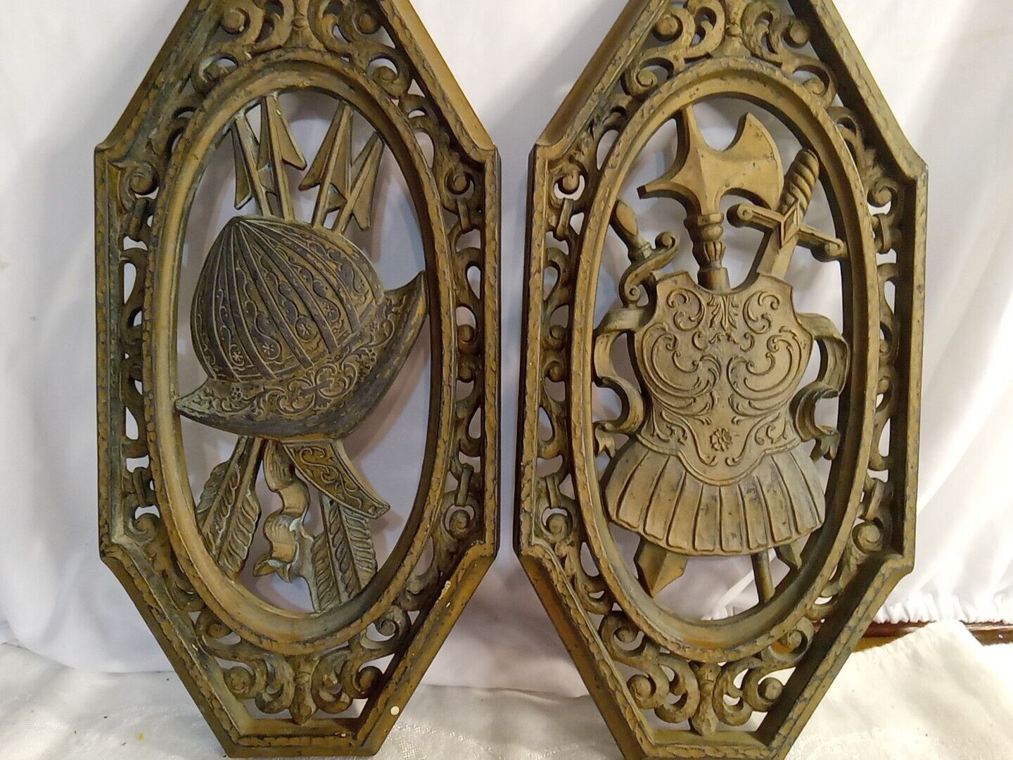 Vintage 70s Homco SYROCO MEDIEVAL COAT OF ARMS 2 Wall Plaques #7103 and #7105