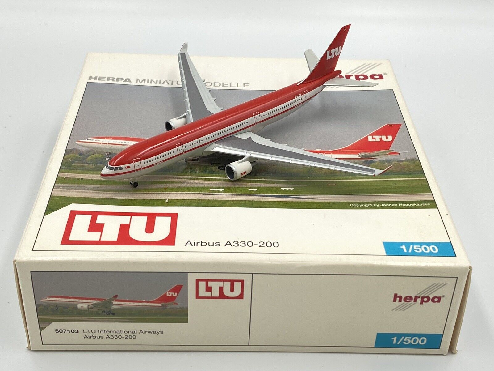 HERPA WINGS (507103) 1:500 LTU INTERNATIOAL AIRWAYS AIRBUS A330-200 BOXED 