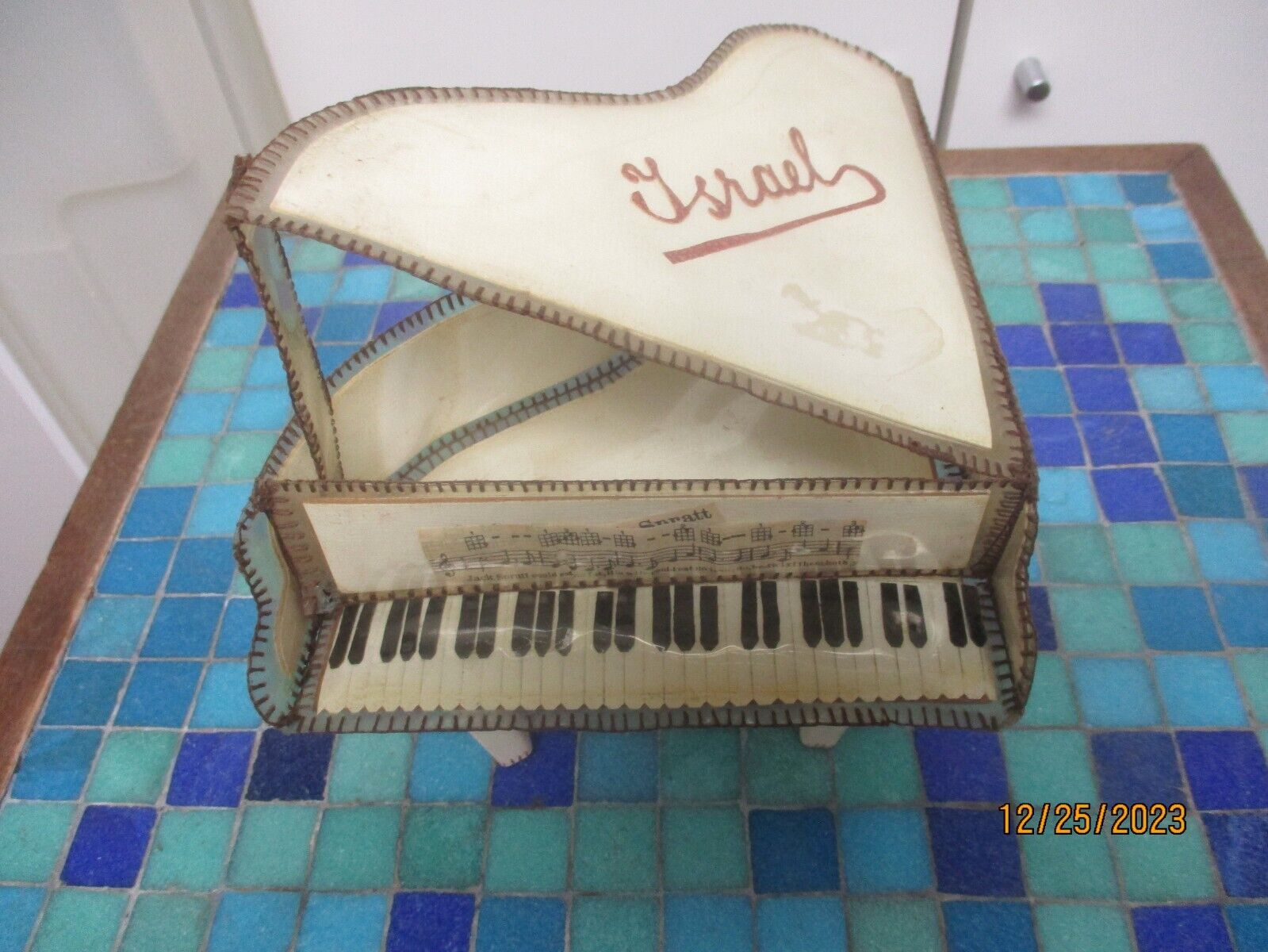 Judaica 1960s novelty Souvenir Israel Vinyl Piano