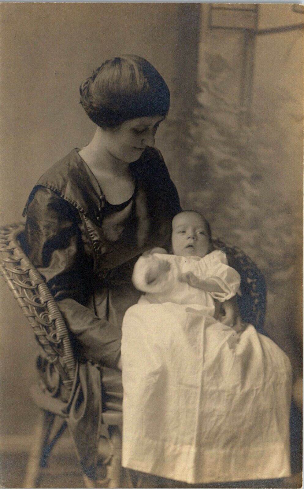 Vintage Real Photo RPPC Postcard Early 1900's Mother & Child Portrait 