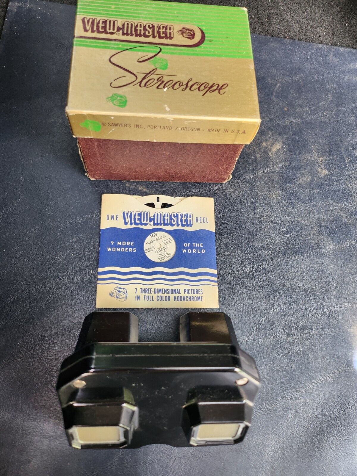 Vintage  Sawyers View-Master Stereoscope with Original Box