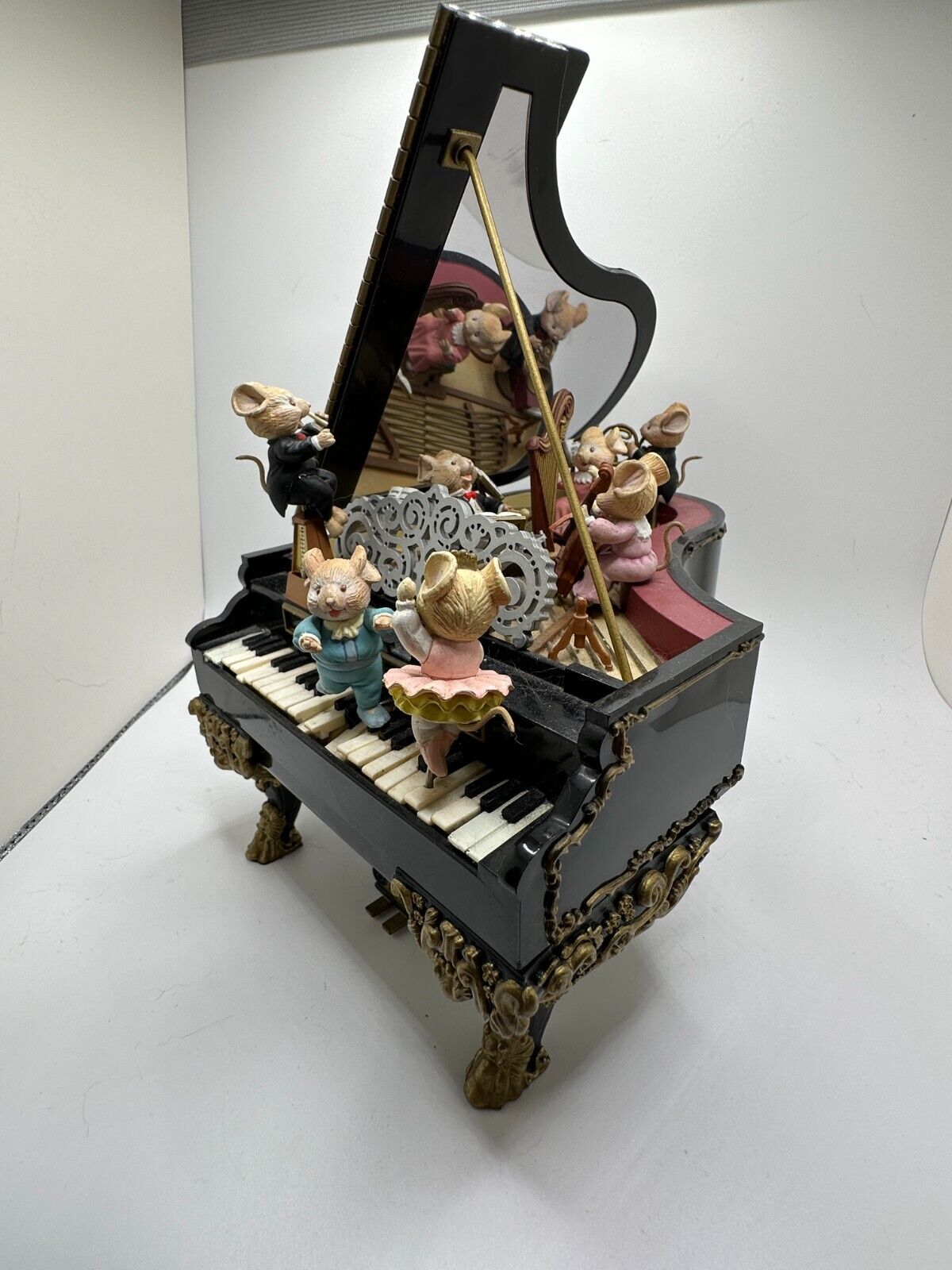 Enesco Multi-Action Animated Mice-Trio Grand Piano Music Box. Plays \