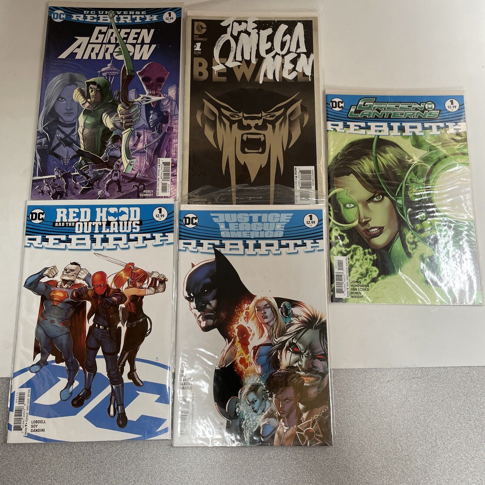 GREEN ARROW, Green Lantern, Justice League, Red Hood, The Omega all #1 DC Comic