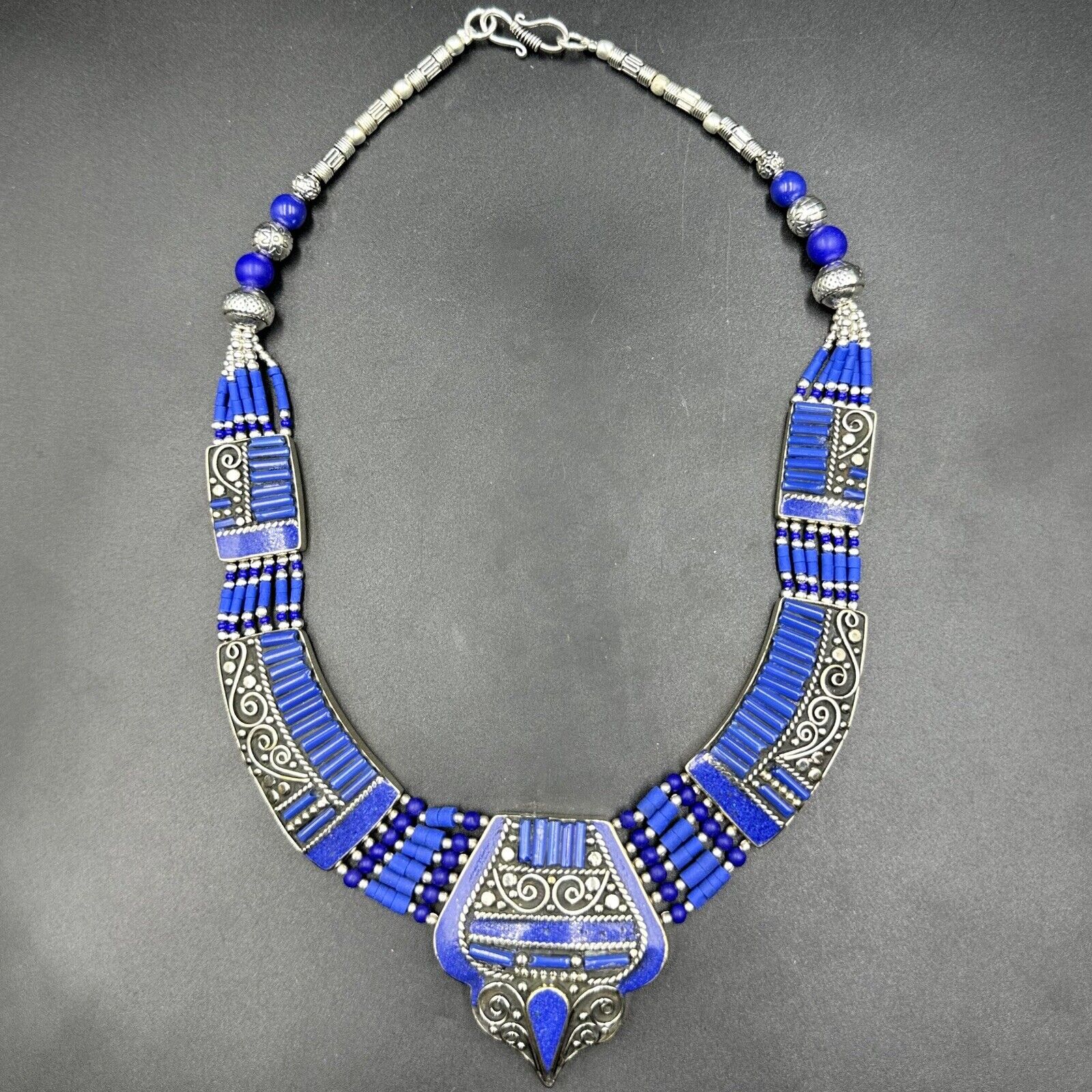 Beautiful Tibetan Rare Lapis lazuli Stone Silver plated unique Necklace