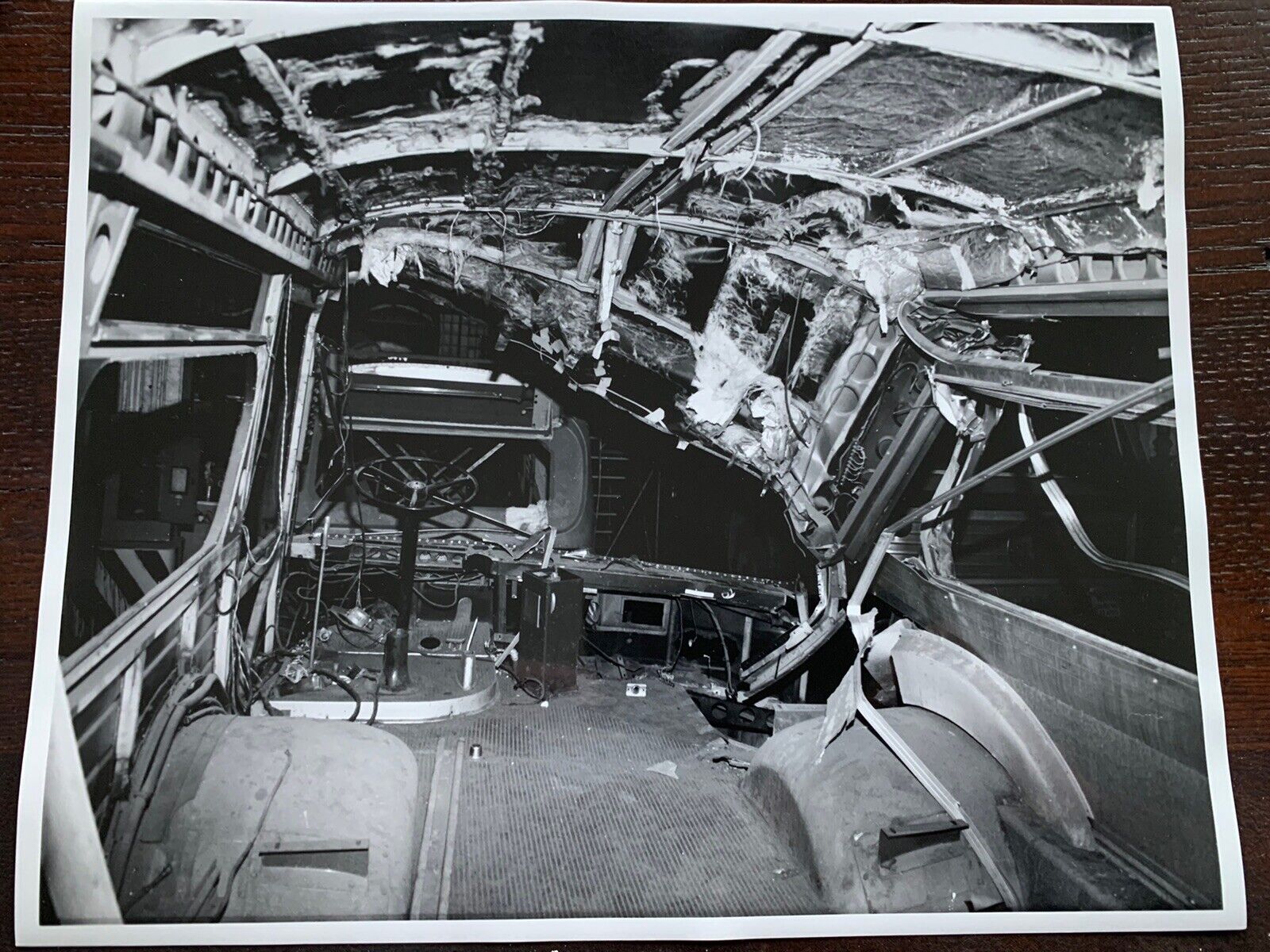 8X10 NY NYC SURFACE TRANSIT BUS B&W 1976 DAMAGED NEW YORK CITY ACCIDENT DEMOLISH
