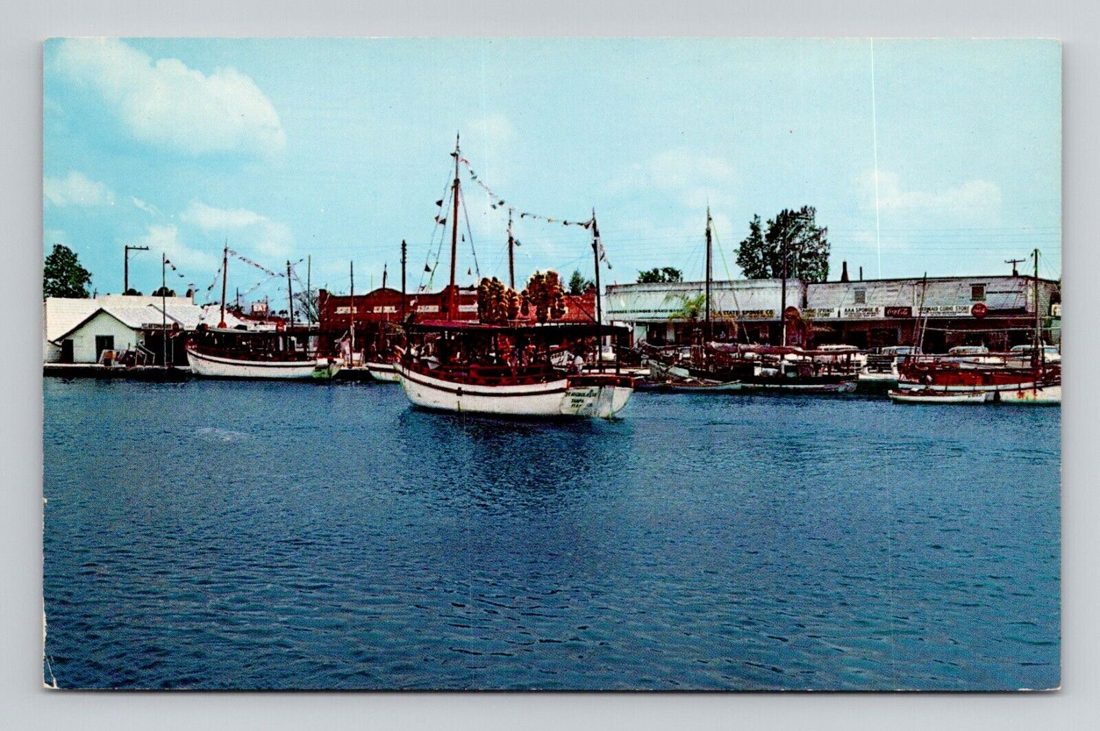 Postcard Sponge Fleet Docks Tarpon Springs Florida FL, Vintage Chrome F18