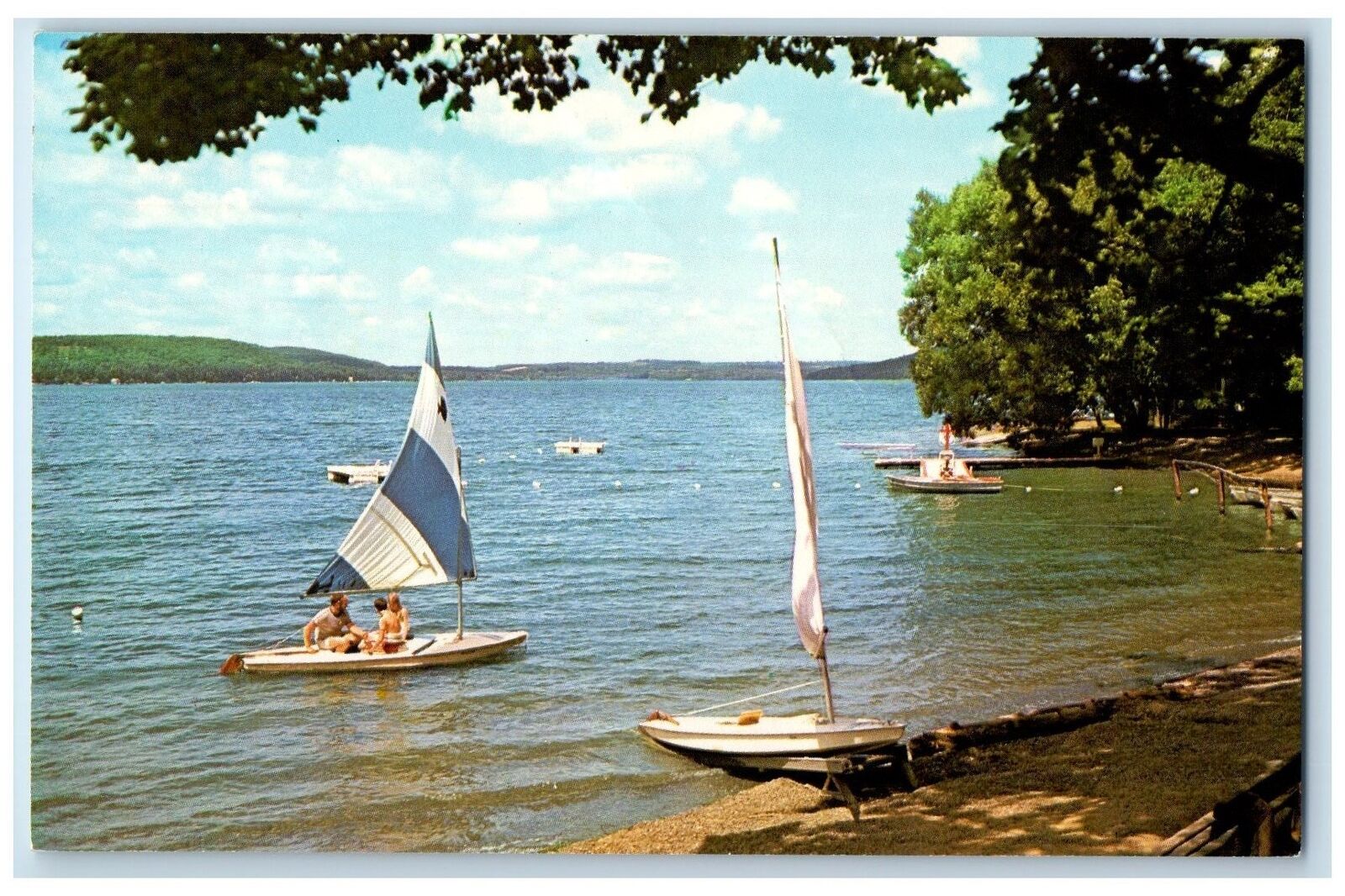 c1960\'s Pathfinder Box 350 Cooperstown New York NY Sailboat Vintage Postcard