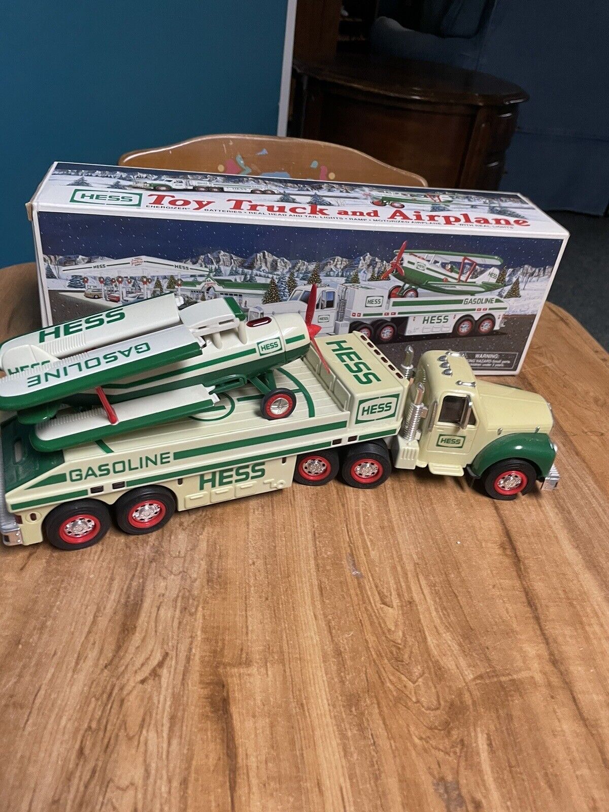 2002 Hess Toy Truck and Airplane With Original Box & packaging. Works