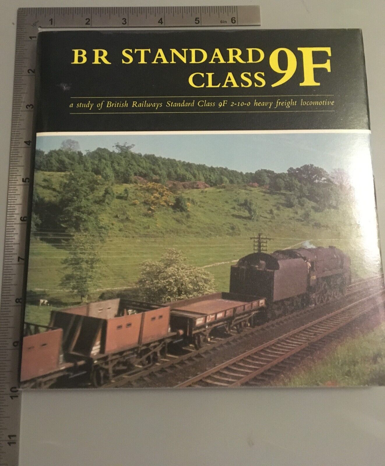 BR Standard Class 9F Edited By G Weekes Hardback 1975 D Bradford Barton
