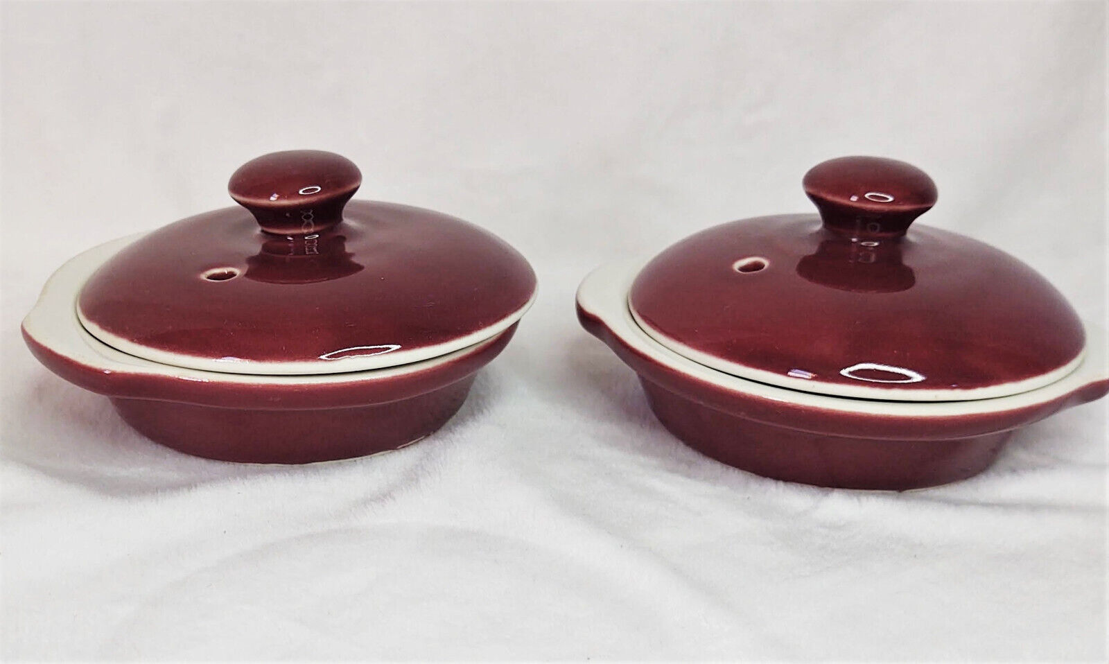 Hall China 511 Restaurant Ware Personal 3oz Baking Dishes w/Lids Dk Red Set of 2