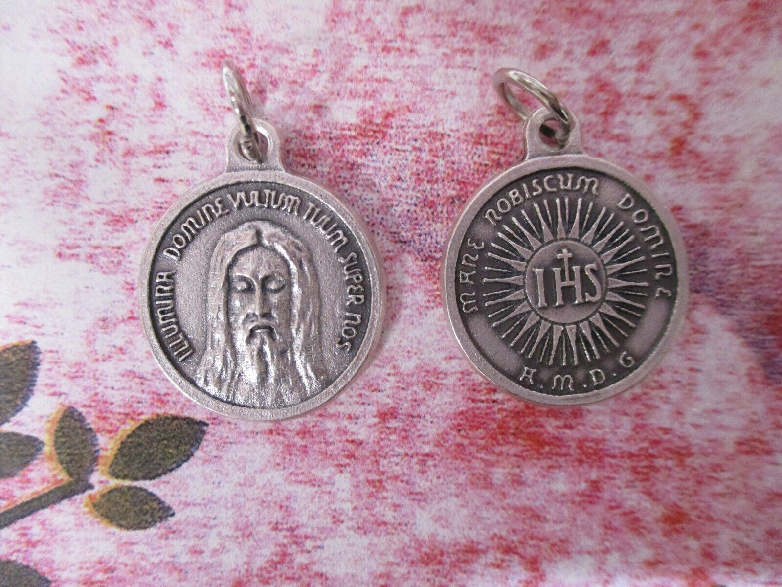 Small Holy Face - silver tone 7/8-inch Medal