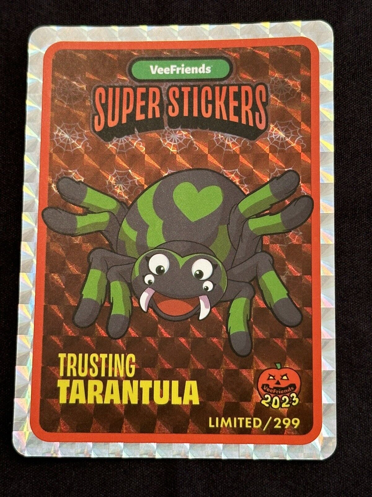 TRUSTING TARANTULA Super Sticker /299 - Veefriends Halloween 2023 Collection
