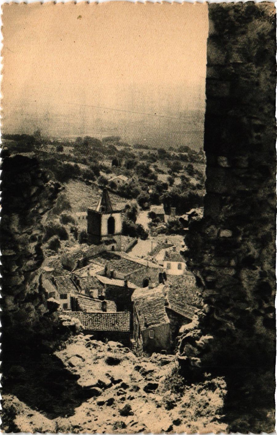 CPA GRIMAUD - View of the Chateau (275894)