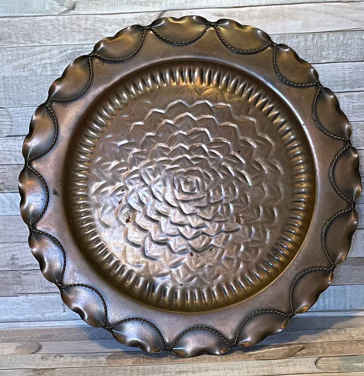 Vintage Hand Hammered Gregorian Solid Copper Serving Plate Wall Hang USA 14” BIG