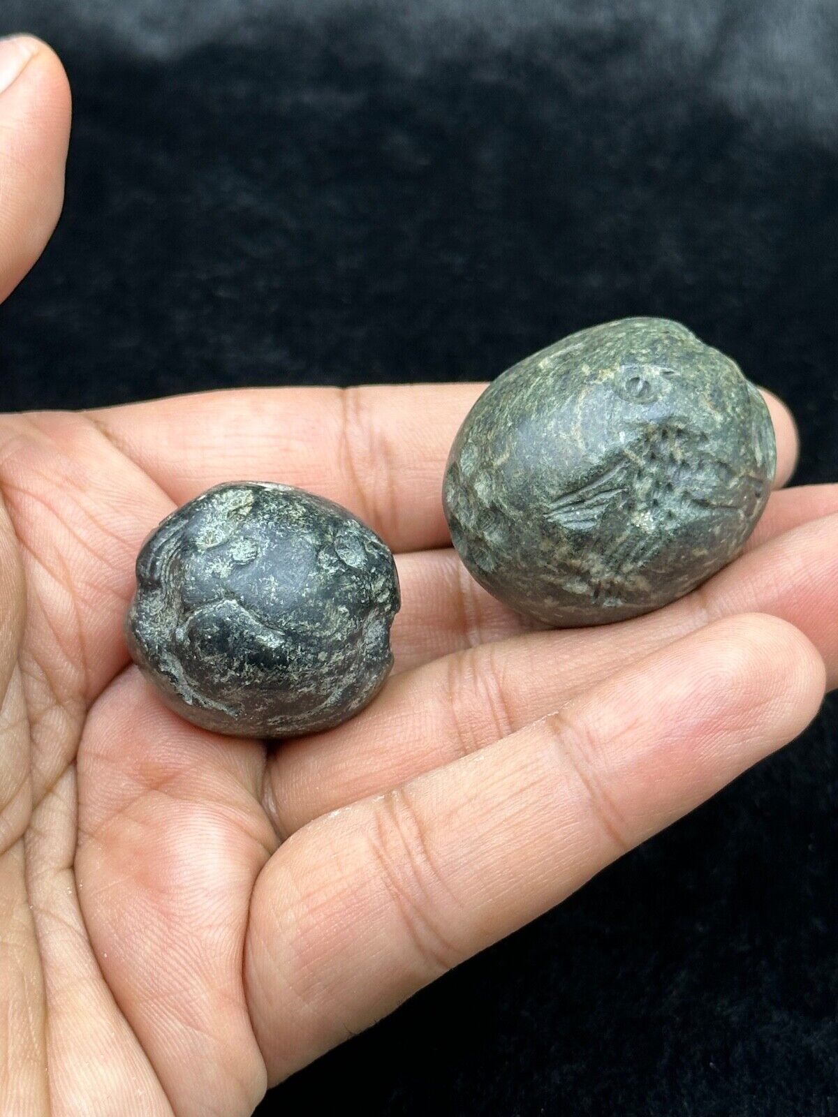 2 Pieces Unique Ancient Near Eastern Jade Genuine Stone Intaglio Beads