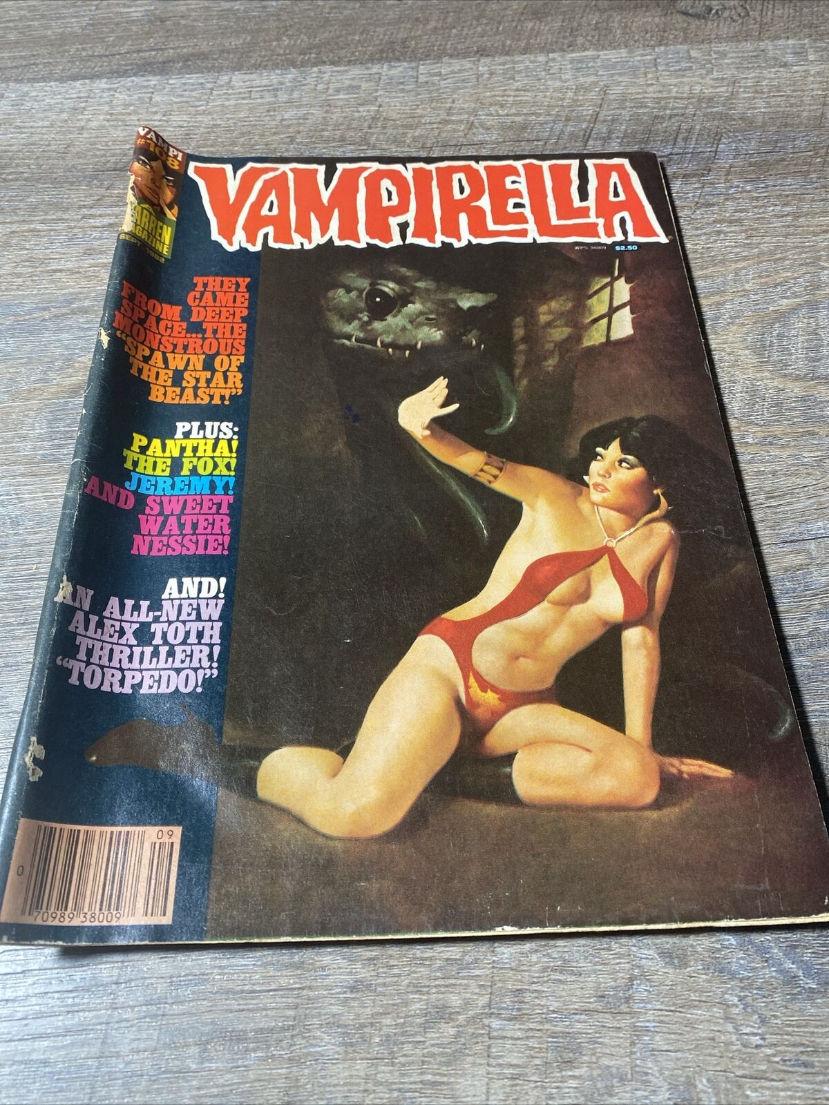 VAMPIRELLA MAGAZINE VAMPI # 108 September 1982 Warren Cover art by Enrich Torres