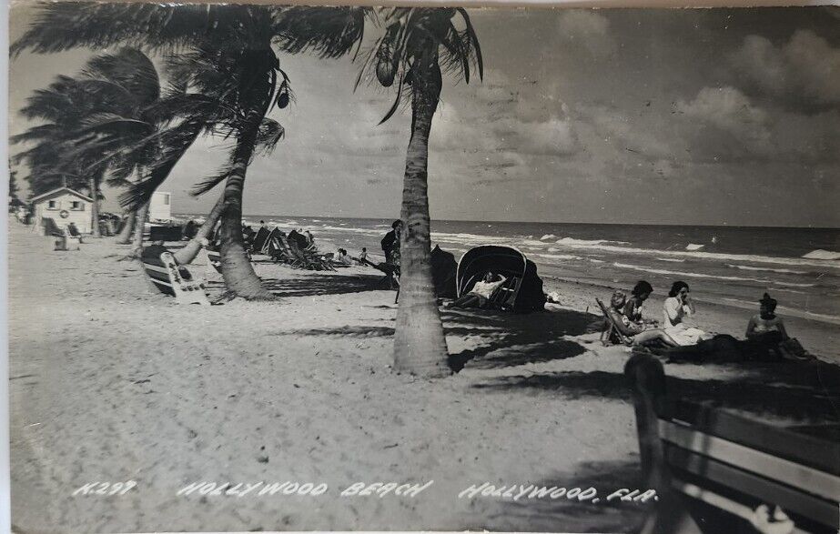 RPPC Hollywood Beach Hollywood, Florida FL c1940s Vintage Unposted Palm Trees