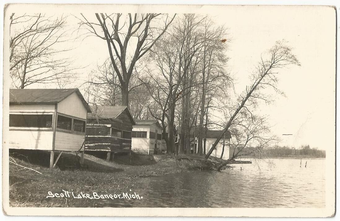 Bangor Michigan MI ~ Scott Lake Cottages RPPC Real Photo 1930\'s