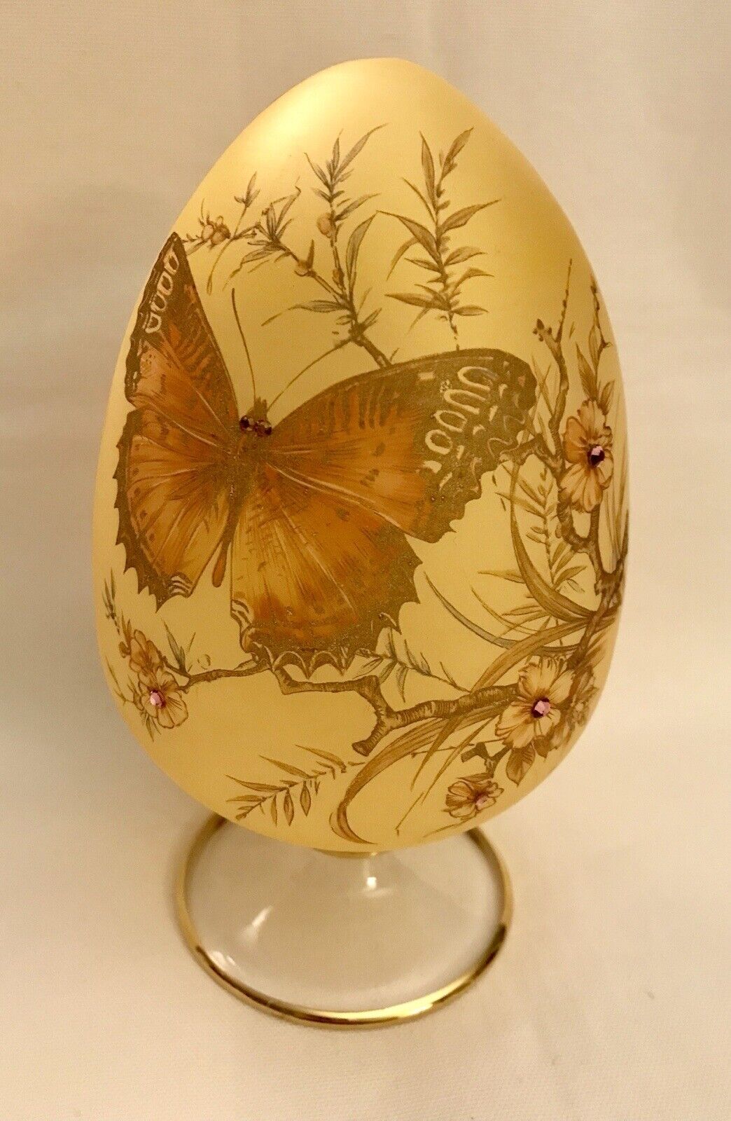 Egyptian Museum Fine Egyptian Glass Decorative Egg w Butterfly Pattern/Crystals