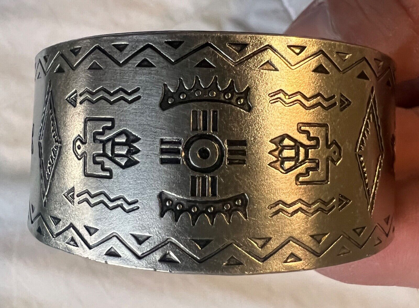 Vintage Native American Design Cuff Bracelet Southwestern silver