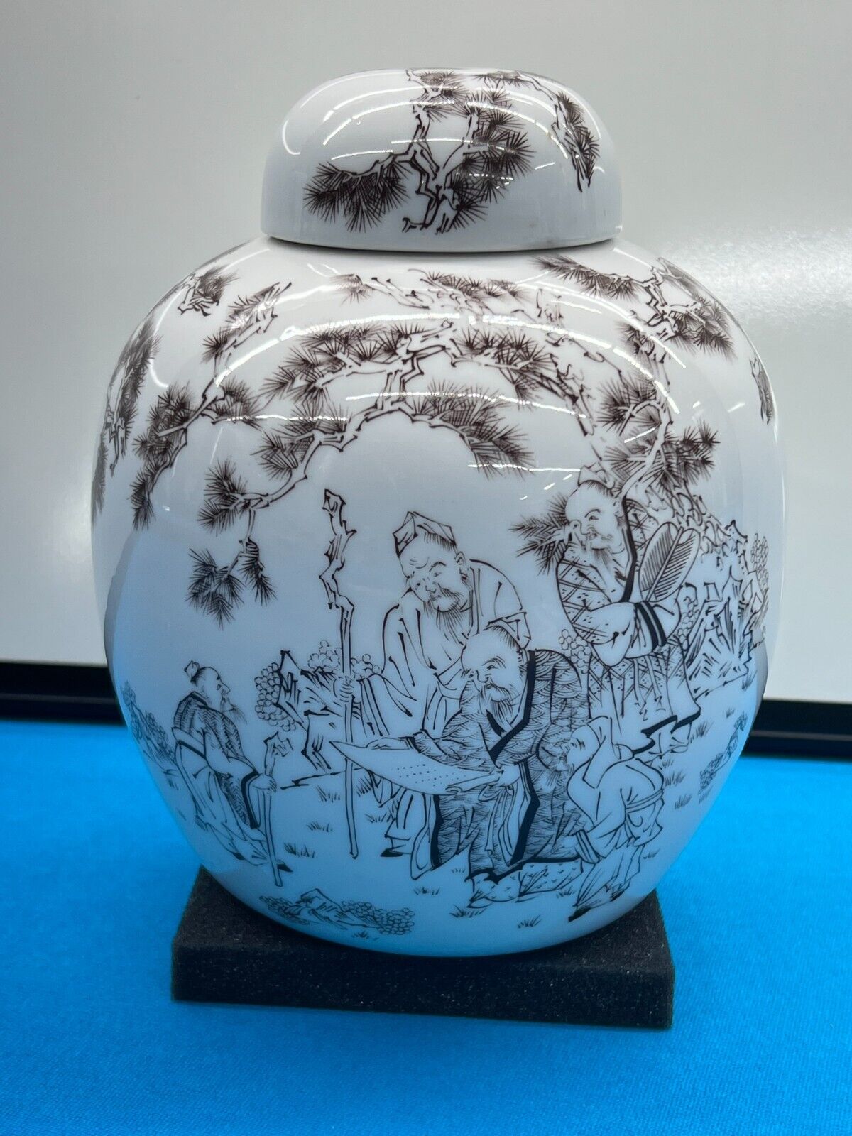 Vintage Chinese Porcelain Ginger Jar Hand Painted 5 men Design
