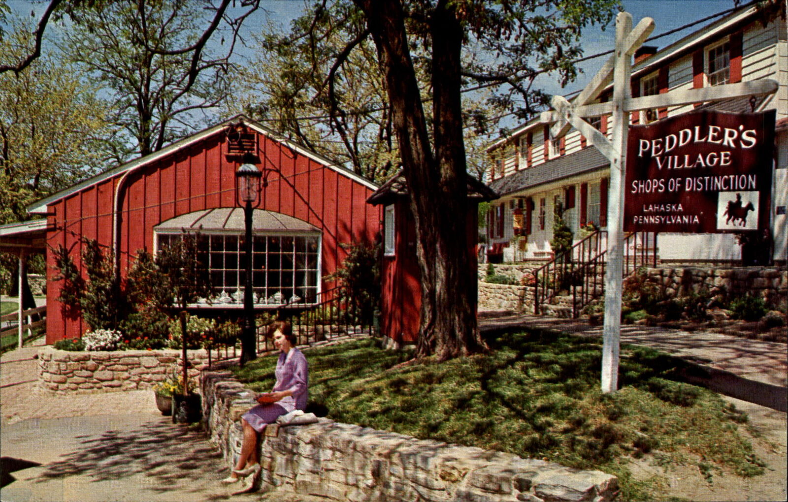 Village Green at Peddler\'s Village ~ Lahaska Pennsylvania PA ~ 1960s postcard