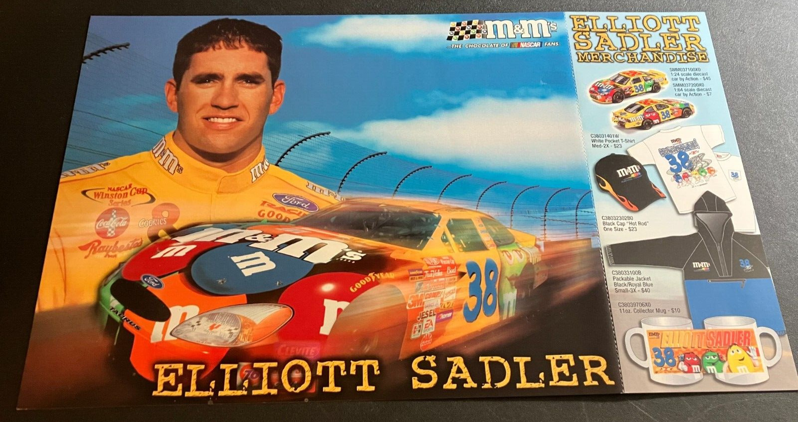 2003 Elliott Sadler #38 M&Ms Mars Ford Taurus - NASCAR Hero Card Handout