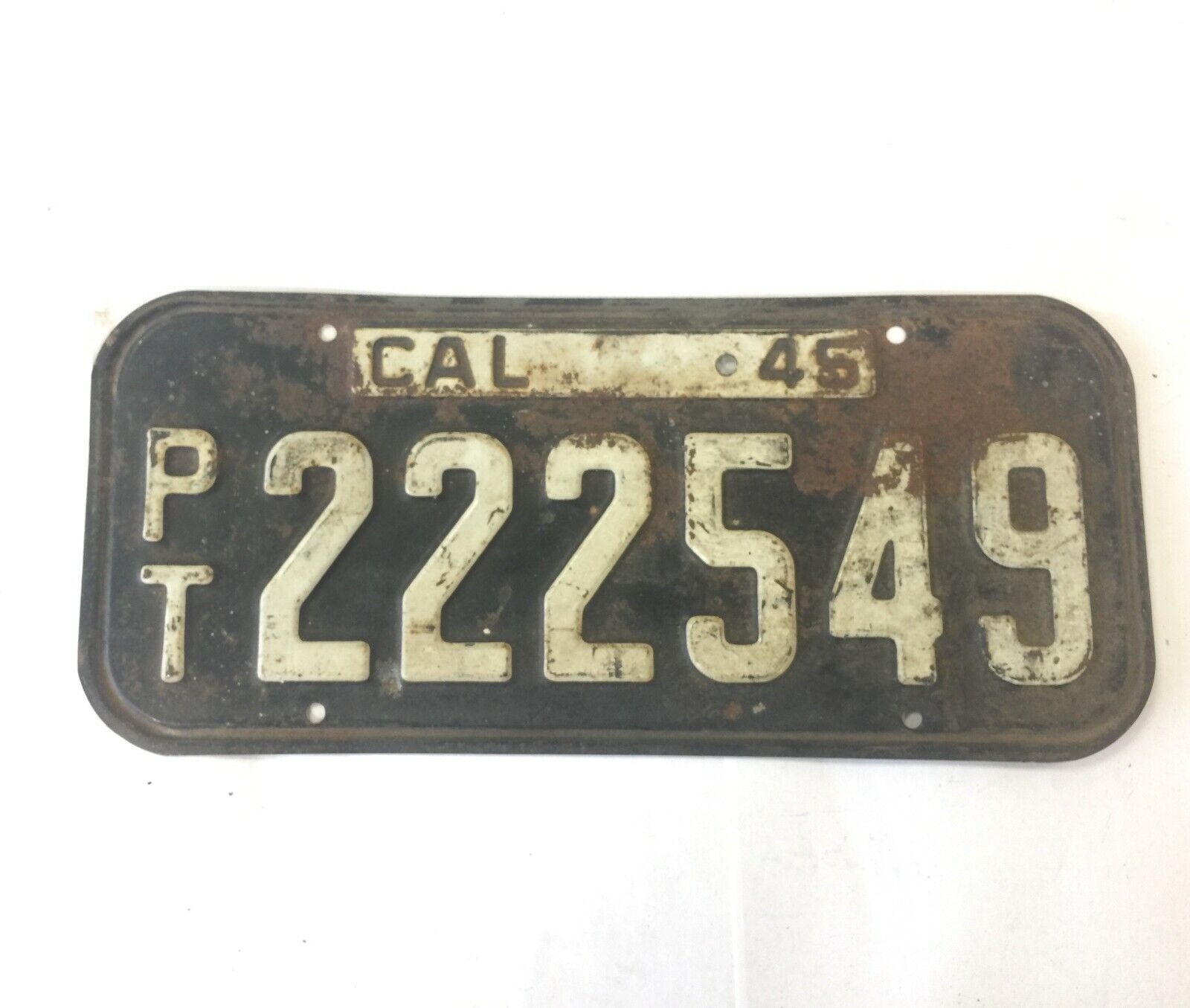 1945 YOM California Original License plate 1 piece PT222549