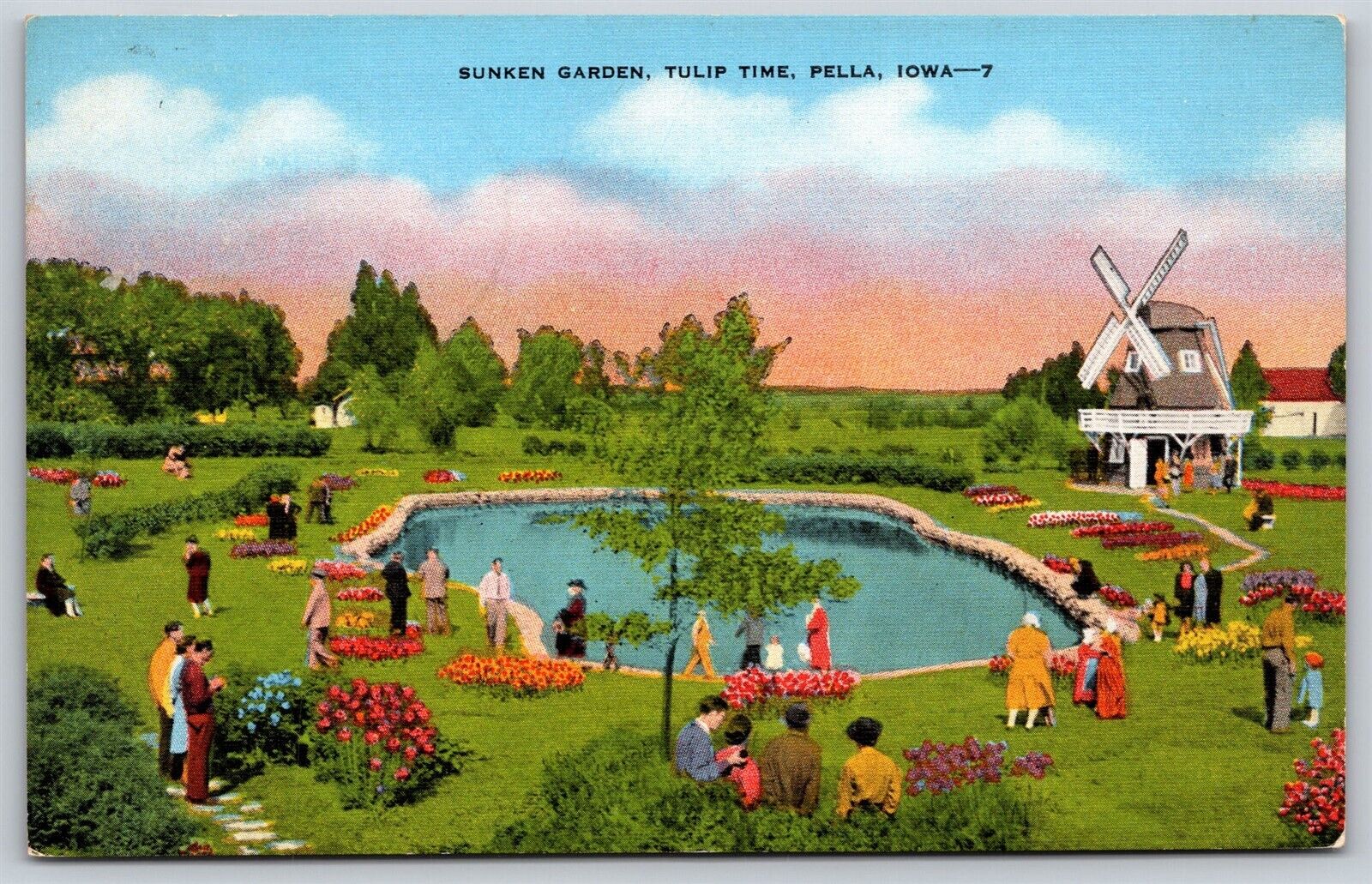 Postcard Sunken Garden, Tulip Time, Pella, Iowa 1945 V105