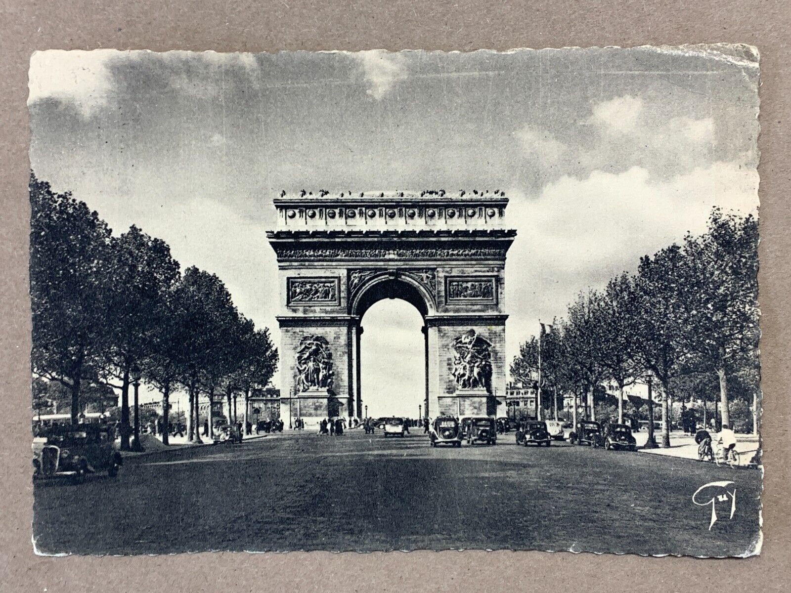 PARIS Arc de Triomphe 1932 Republique Francais 1fr STAMP Vtg Postcard Postmark