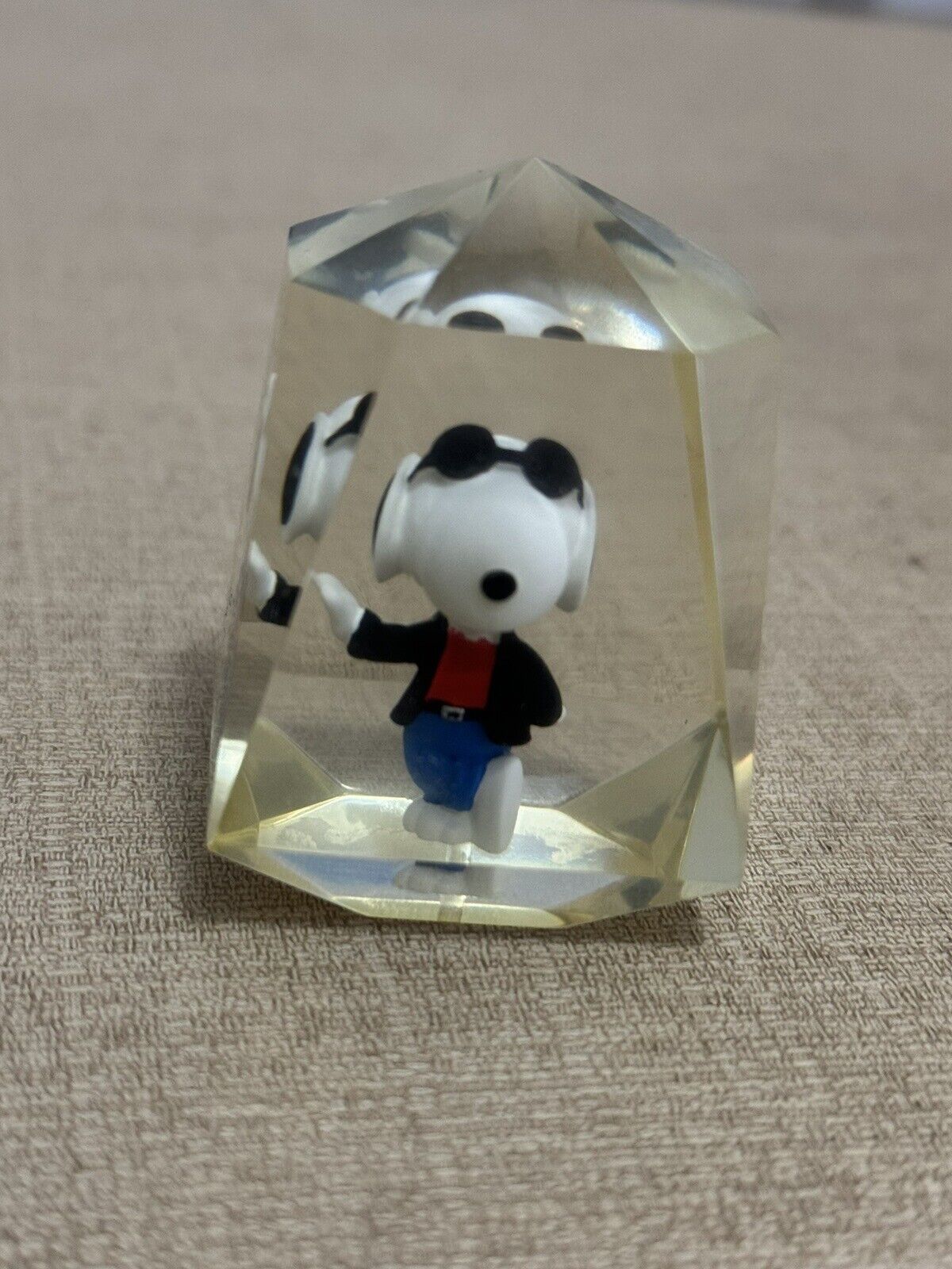 Peanuts Snoopy Acrylic Paperweight