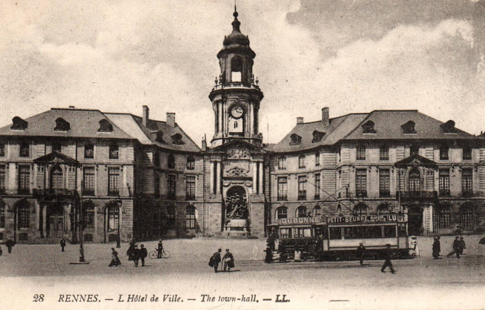 CPA 35 - REINDEER (I. and V.) - 28. L\'Hôtel de Ville